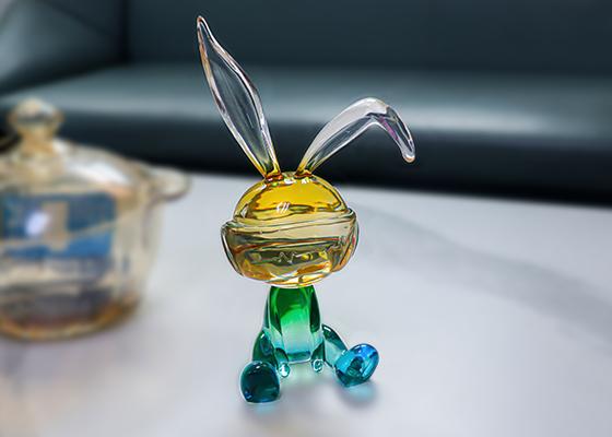 透明兔子树脂摆件定制