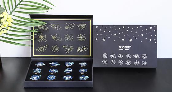哪里可以进行徽章定制？